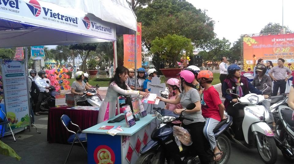 Vietravel tham gia Tuần Văn hóa Ẩm thực và Mua sắm Tết Đinh Dậu 2017 -  An Giang